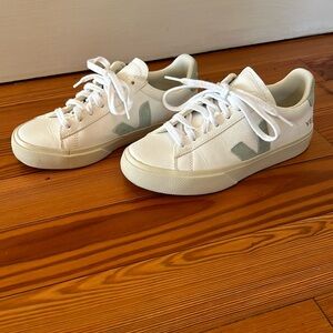 Veja sneakers - US women’s size 5/EUR size 36